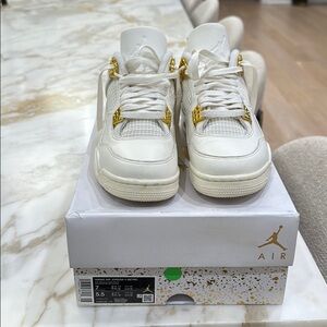 Women’s Air Jordan 4 Retro